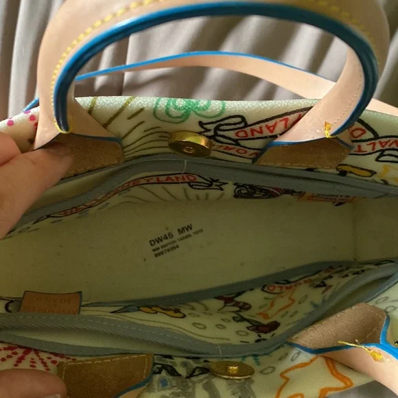 Dooney & bourke sketch tassel tote purse - Picture 5 of 5